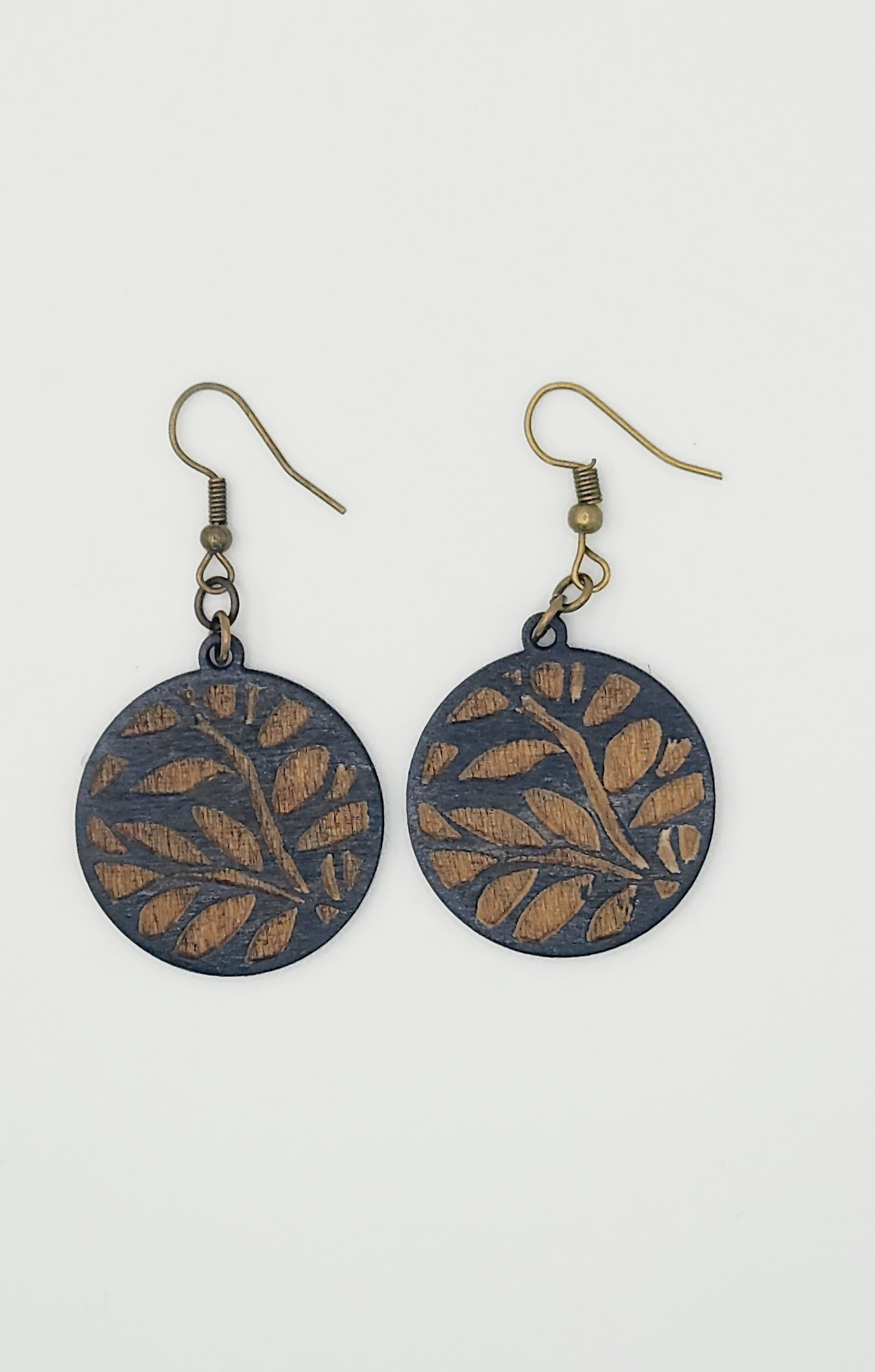 Reverse English Garden in Black